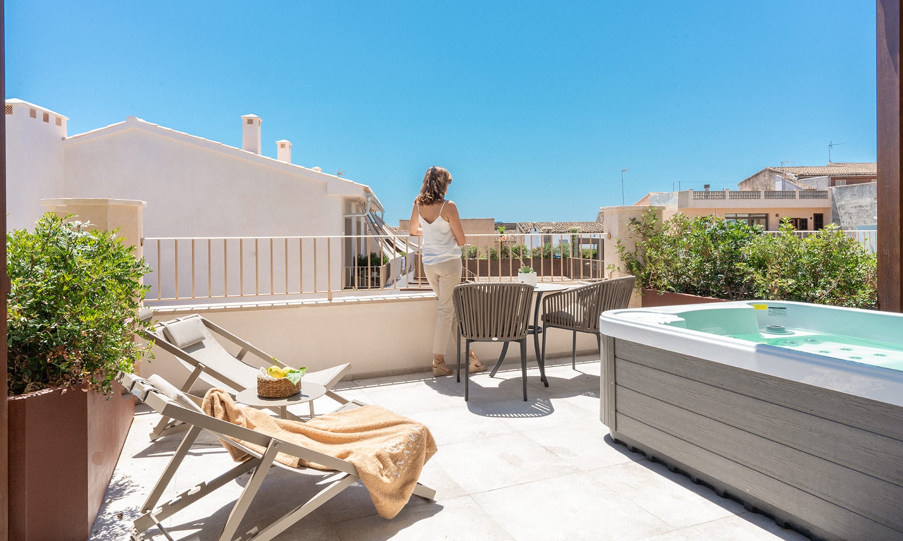 Ynaira Suite Terrace 2 Ynaira-Suite-Terrace-2