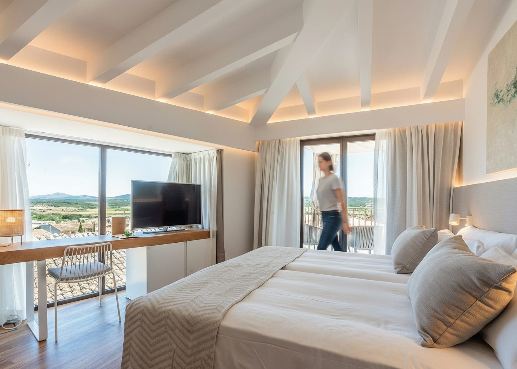 Ynaira Superior Terrace Room 8 1 Ynaira-Superior-Terrace-Room-8-1